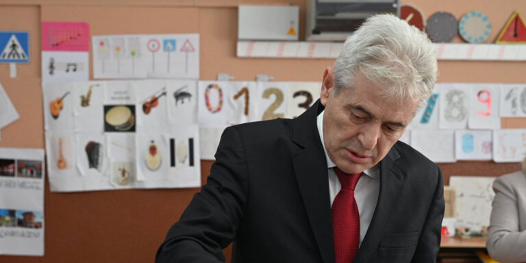 Бадентер остана последниот „куршум“ на Ахмети